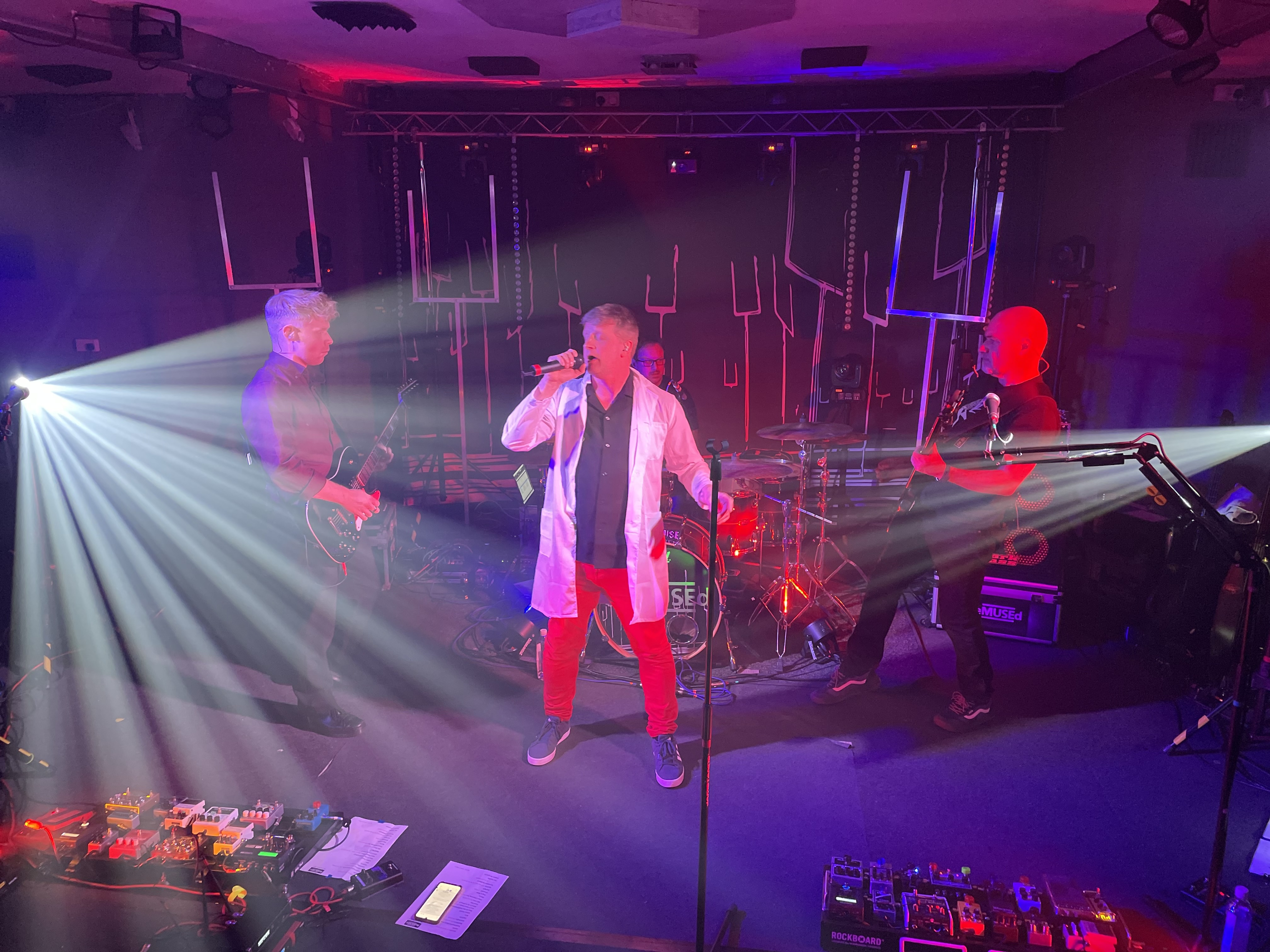 BeMUSEd stage lights